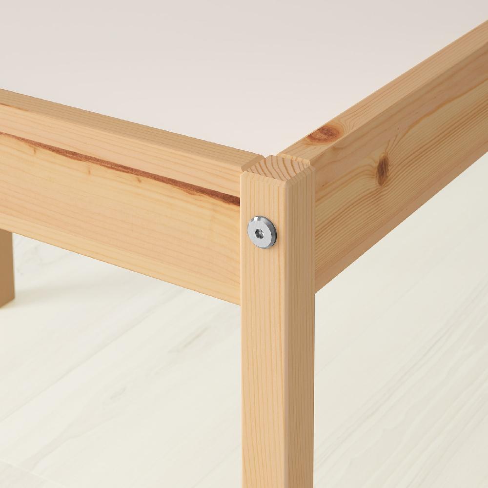 IKEA LÄTT Kindertisch mit 2 Stühlen weiß/Kiefer Vierteljährliche Förderung