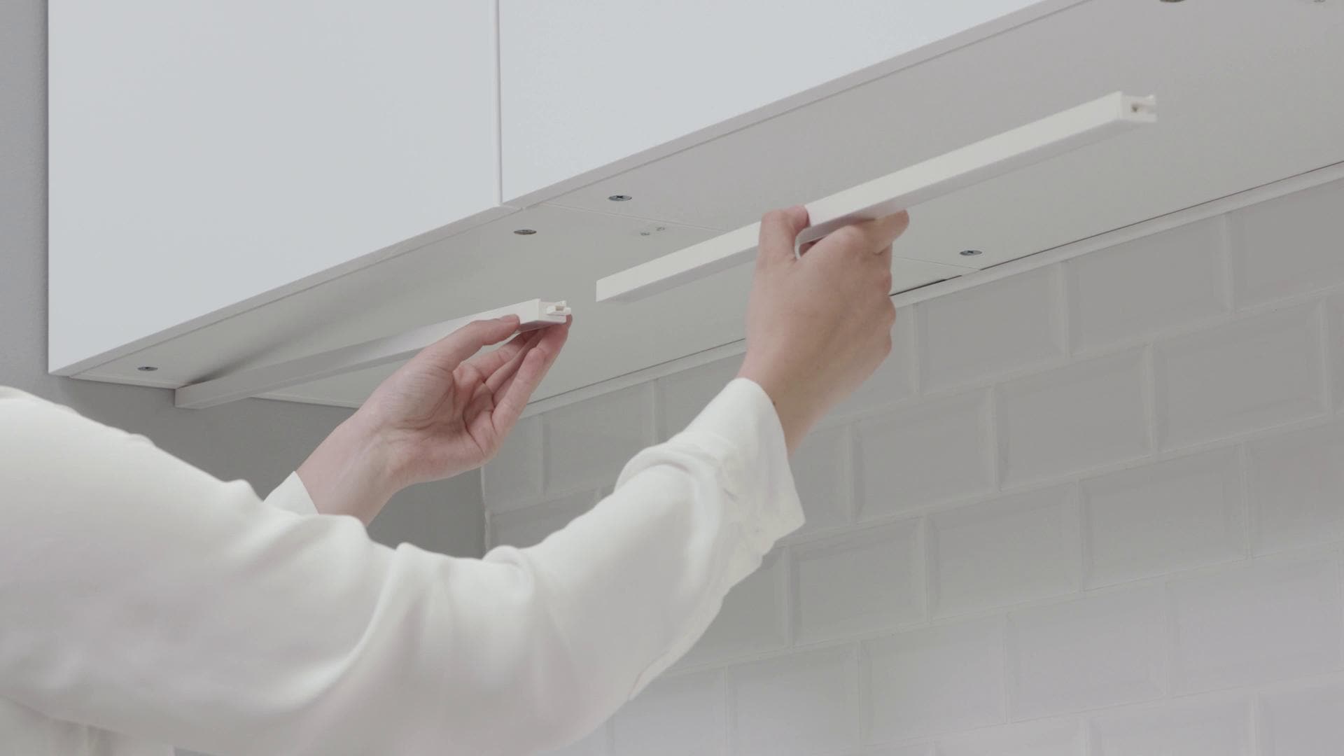 IKEA MITTLED LED-Lichtleiste für Arbeitsplatte dimmbar weiß 60 cm Fabrikverkauf