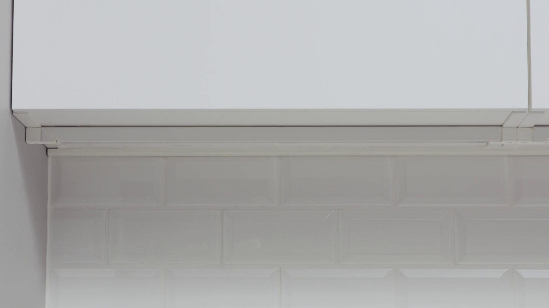 IKEA SKYDRAG LED-Lichtleiste/Arbpl/Klschr+Sensor dimmbar weiß 80 cm Sonderangebot