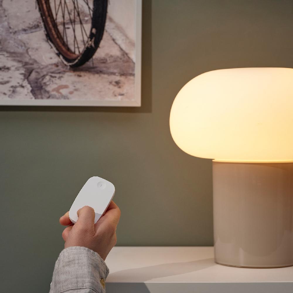 IKEA TRÅDFRI Starter-Set smart kabellos dimmbar/behagliches Warmweiß E27 Jubiläumsangebot