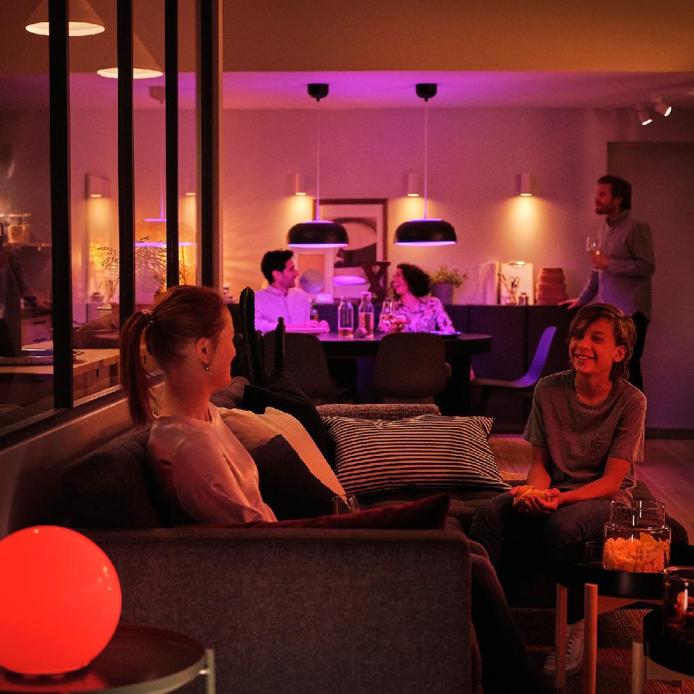 IKEA TRÅDFRI LED-Leuchtmittel E27 806 lm kabellos dimmbar Farb- und Weißspektrum/rund opalweiß Verkauf