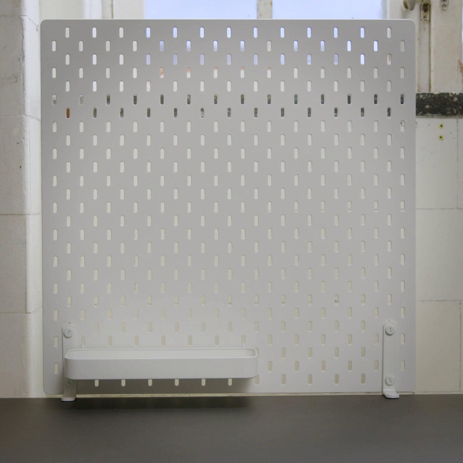 IKEA SKÅDIS Lochplatte weiß 56x56 cm Super Sparpreis