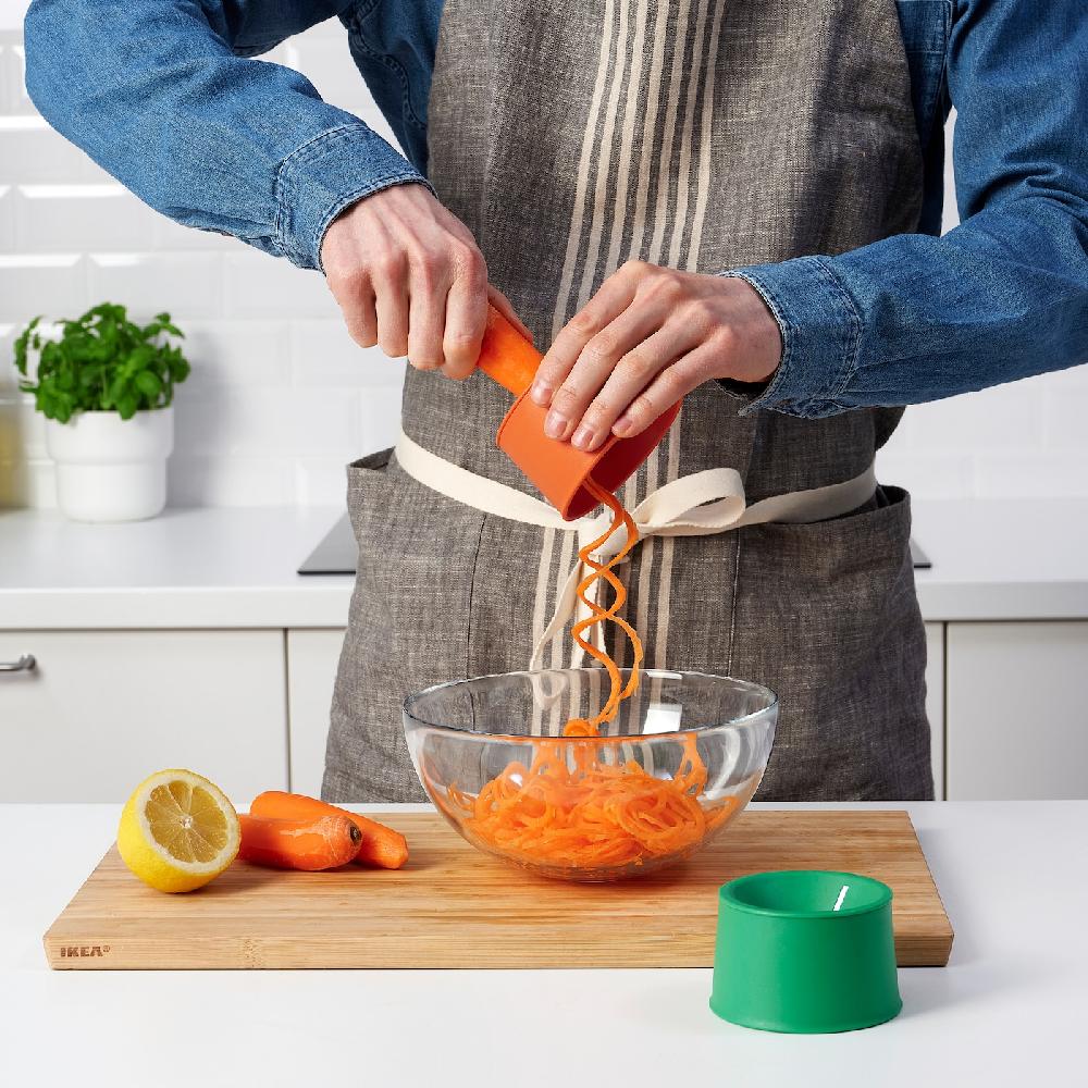 IKEA UPPFYLLD Gemüseschneider 2er-Set leuchtend orange/leuchtend grün Nur noch ein Tag übrig