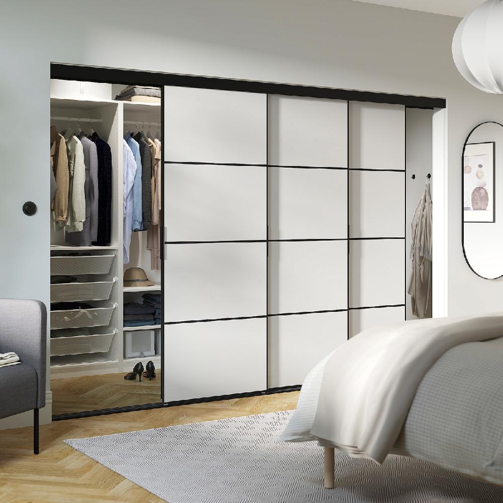 IKEA SKYTTA / PAX Kleiderschrank+Schiebetüren begehb. schwarz/Hokksund Hgl hgra 226x160x205 cm Blitzangebot