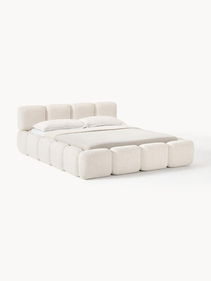 Westwing Collection Polsterbett Tayla aus Teddy-Bouclé
