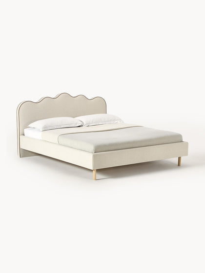 Westwing Collection Polsterbett Romy mit gewelltem Kopfteil