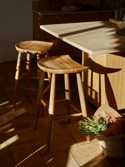 Westwing Collection Barhocker Nino aus Mangoholz Tägliche Deals