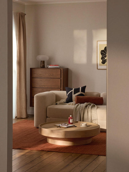 Westwing Collection Runder XL Couchtisch Benno aus Mangoholz Wochenangebot