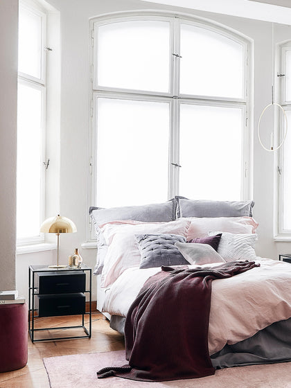 Westwing Collection Nachttisch Lyle aus Mangoholz Online Outlet