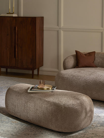 Westwing Collection XL-Hocker Alba aus Teddy-Bouclé Nur für heute