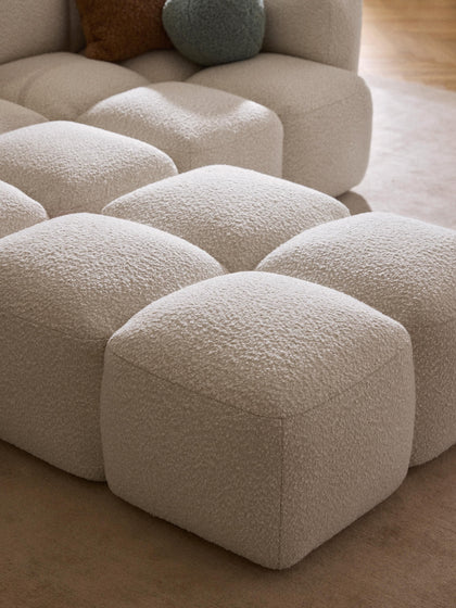 Westwing Collection Sofa-Hocker Tayla aus Bouclé Saisonschlussverkauf