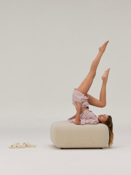 Westwing Collection Bouclé-Hocker Sofia Exklusivangebot