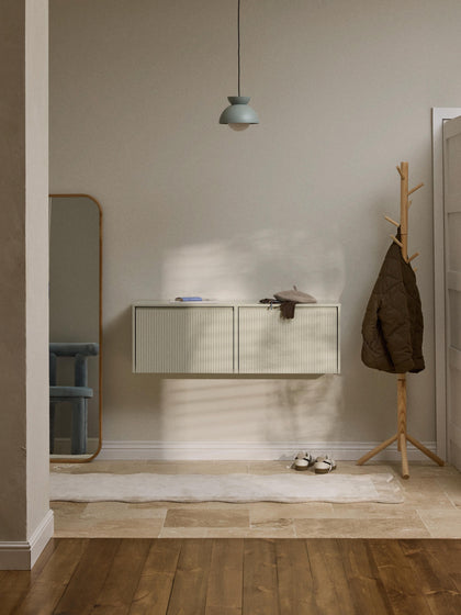 Westwing Collection Wand-Schuhschrank Shea mit Klappfächern und geriffelter Front Versandkostenfrei