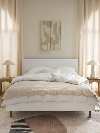 Westwing Collection Polsterbett Giulia mit Holzfüßen Black Friday