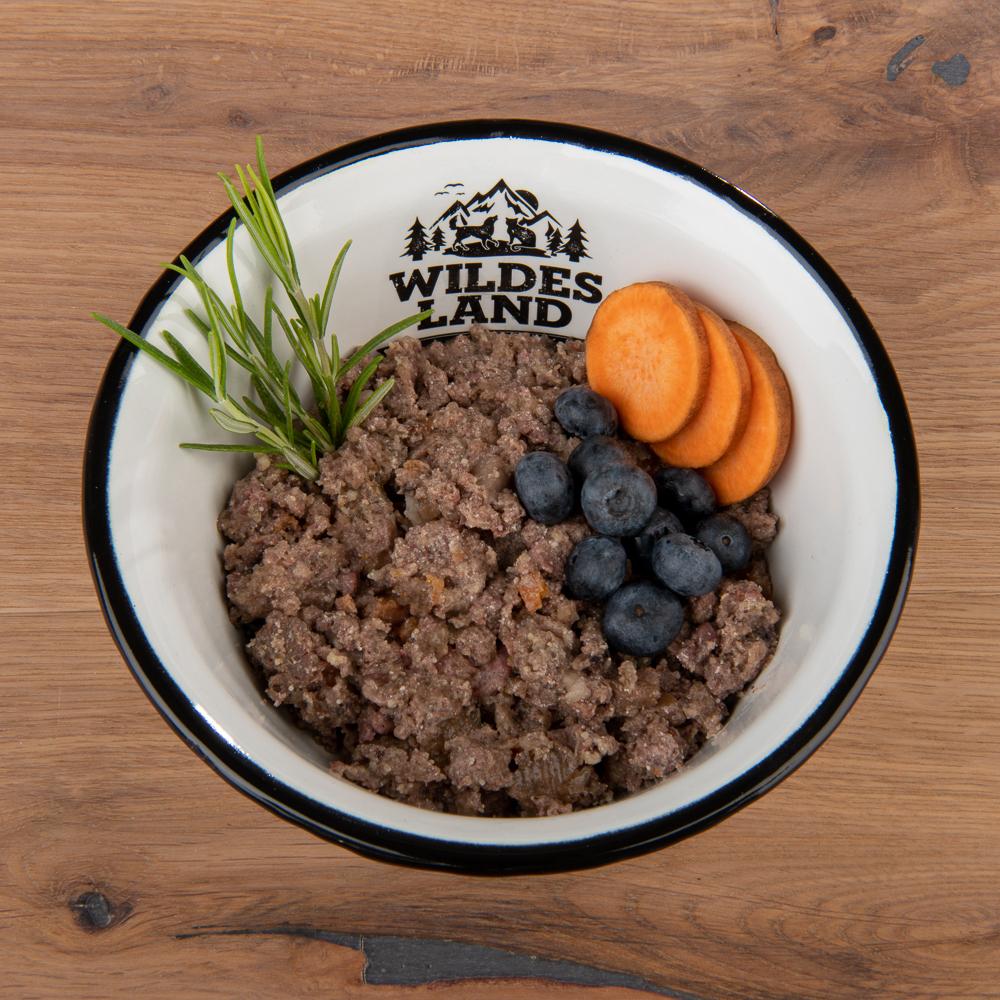 petspremium Wildes Land Rind mit Süßkartoffeln Heidelbeeren Wildkräutern und Distelöl Classic Adult Nassfutter 6 x 400 g Bis zu 55% Rabatt