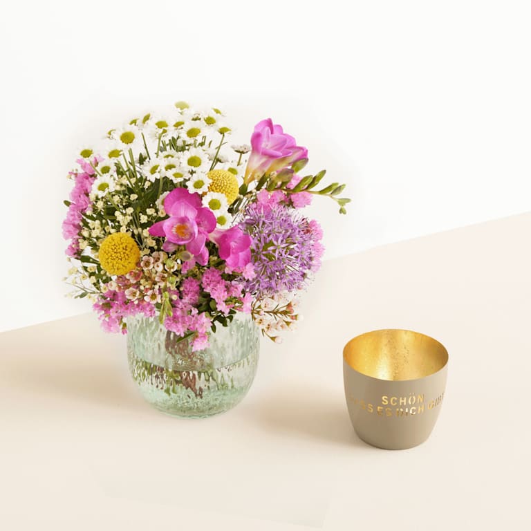 blume2000 Wiesenblumenstrauß Frühlingsleuchten mit Windlicht Schön dass es dich gibt
