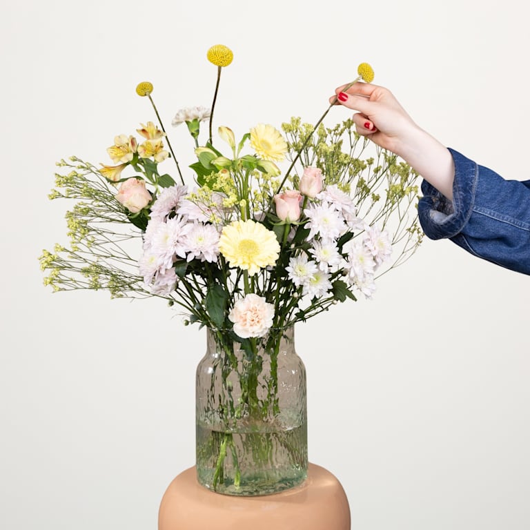 blume2000 Blumenbox Sweet beginning of spring mit Lieblingsvase L Letzte 2 Tage