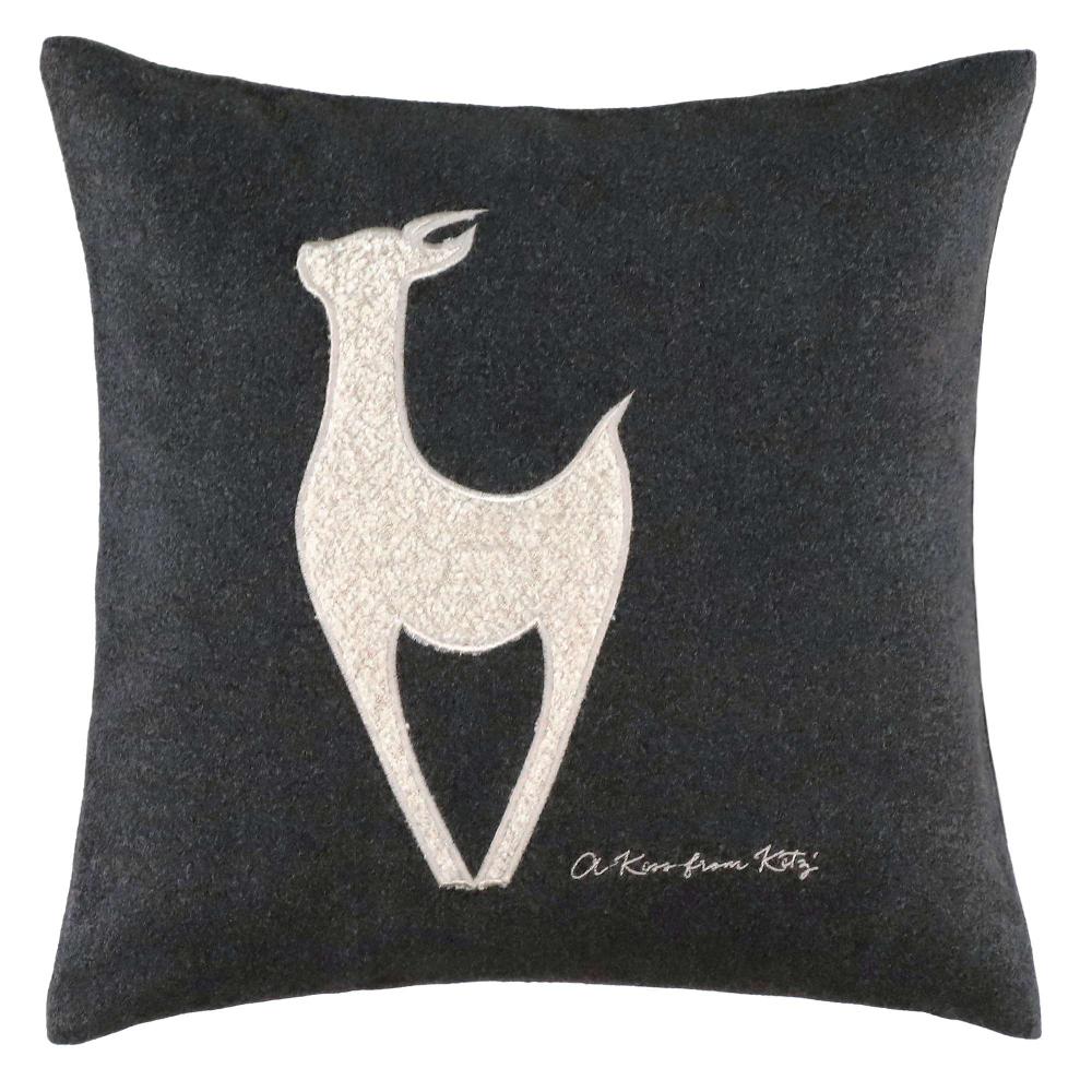 wohndirekt Elegante Kissenhülle in Filzoptik mit charmantem Bouclé-Kitz 40x40 cm