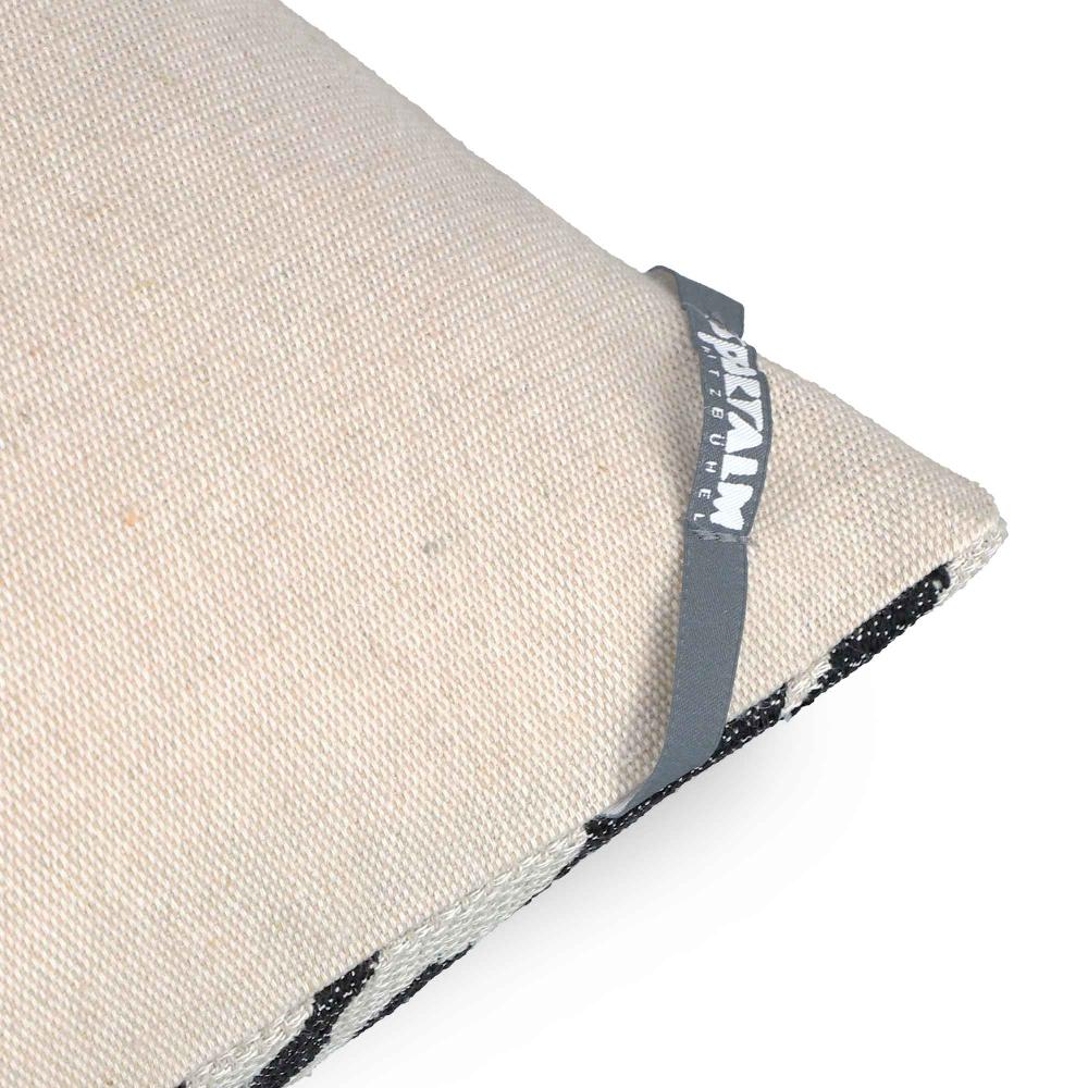 wohndirekt Stilvolle Zierkissenhülle im Schneefall-Design – Beige mit Leinenoptik 45x45cm Letzter Tag
